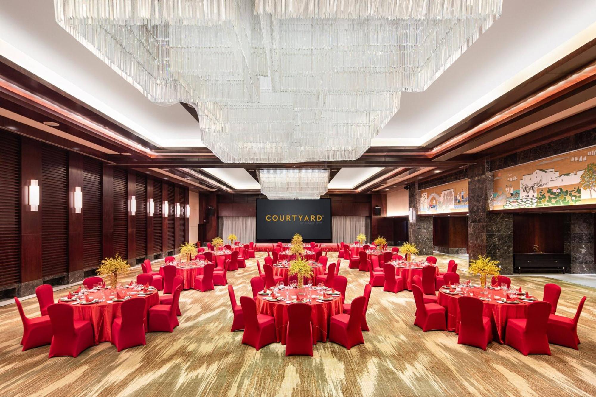Courtyard By Marriott Wuxi Lihu Lake Bagian luar foto