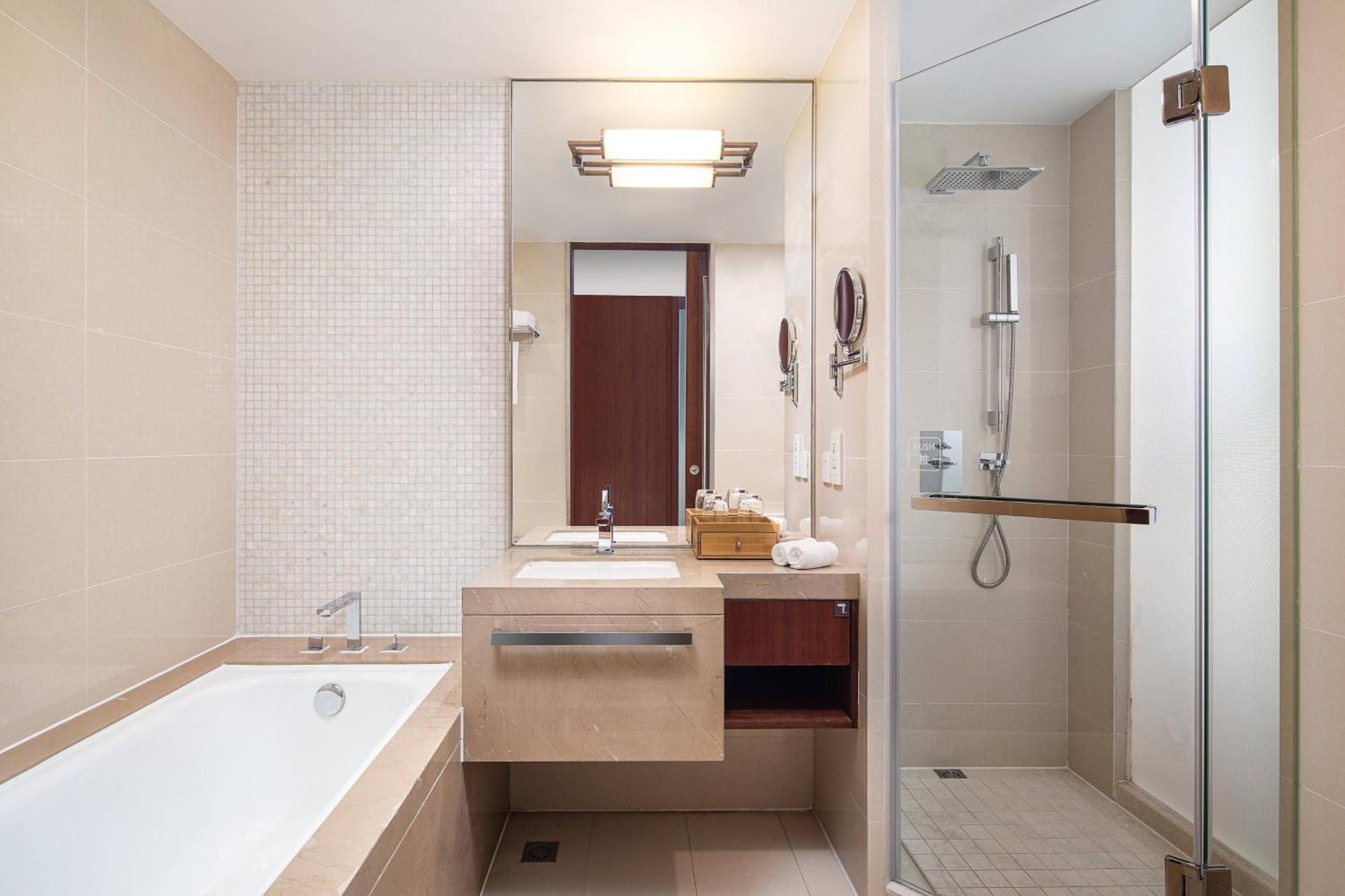 Courtyard By Marriott Wuxi Lihu Lake Bagian luar foto