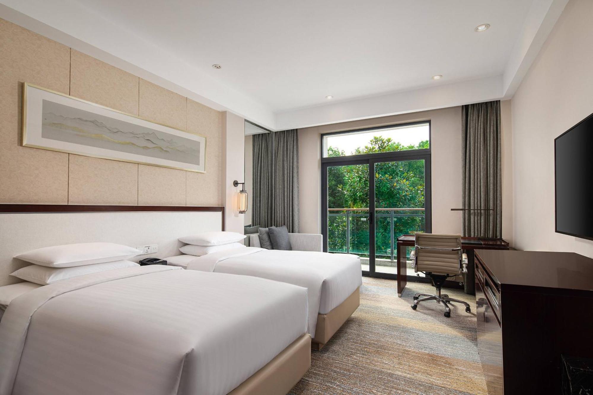 Courtyard By Marriott Wuxi Lihu Lake Bagian luar foto