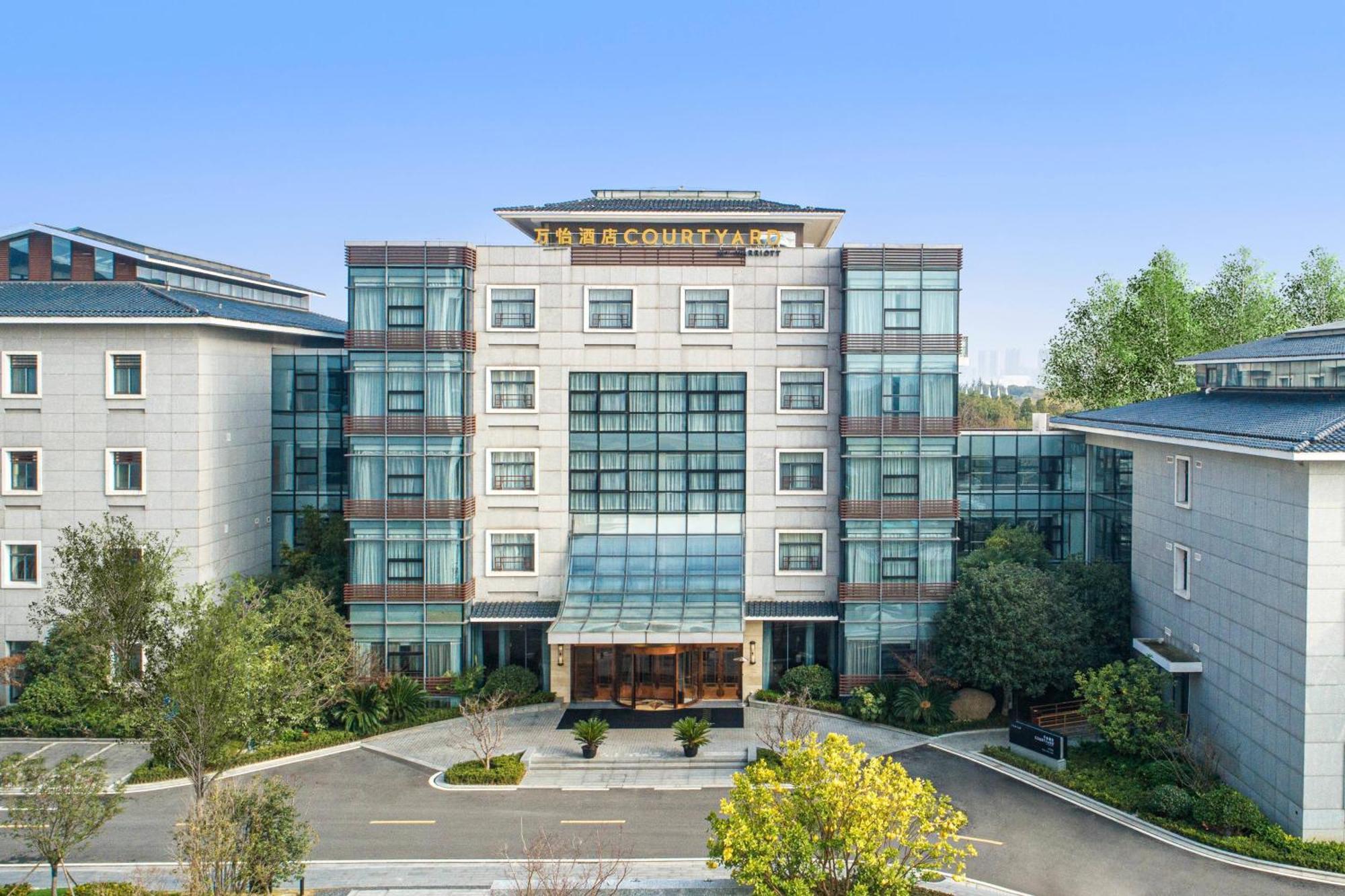 Courtyard By Marriott Wuxi Lihu Lake Bagian luar foto