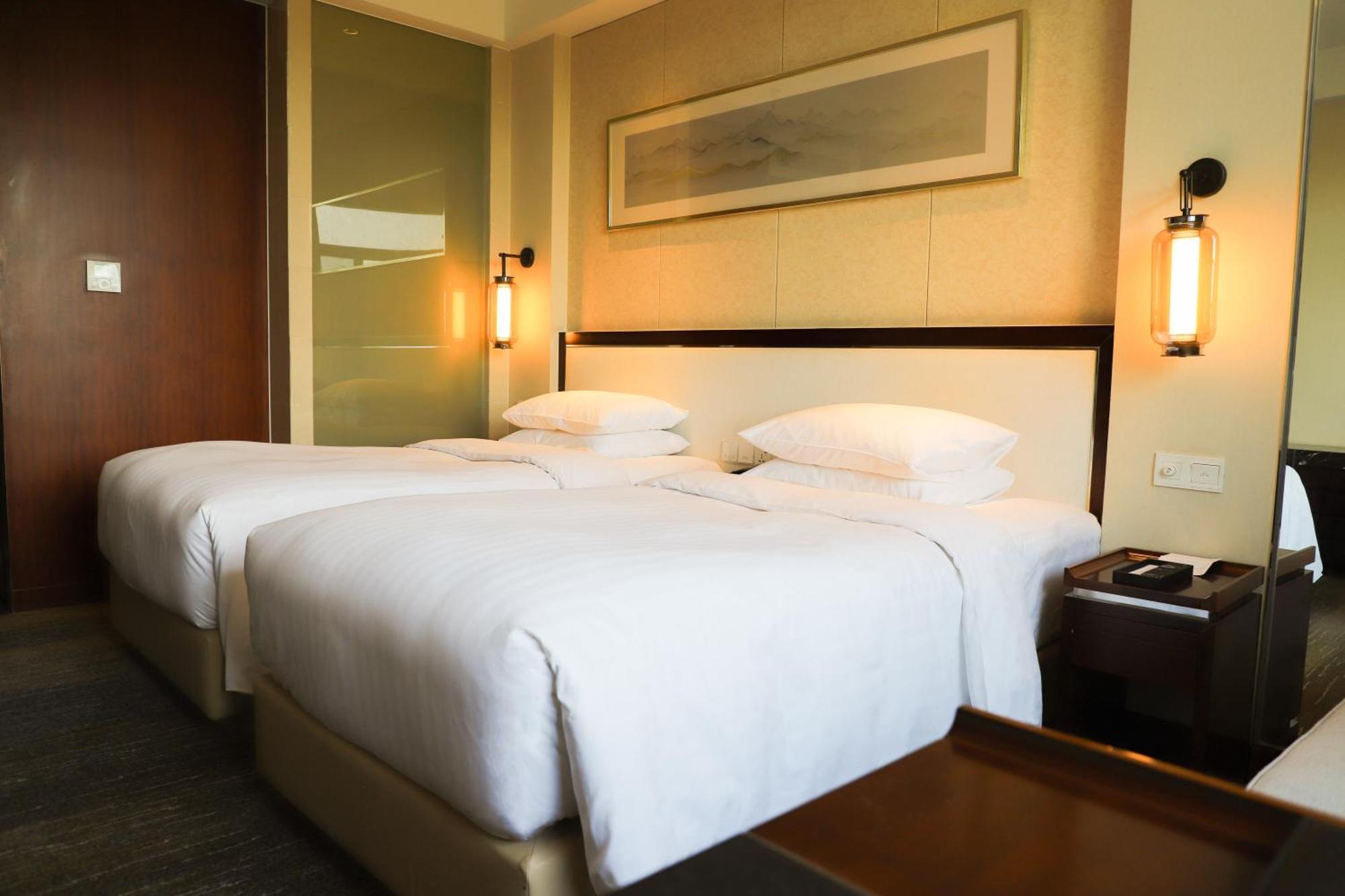 Courtyard By Marriott Wuxi Lihu Lake Bagian luar foto